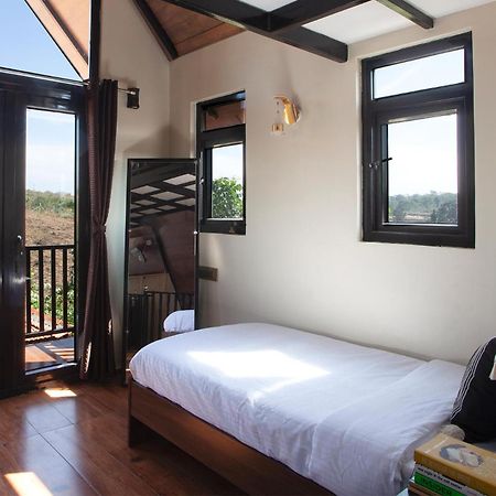 Stayvista At Hillside Harmony Pvt Pool & Free Breakfast Bangalore Exterior photo